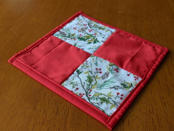 Image for event: Simple Sewing: Holiday Table Topper